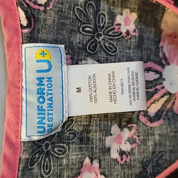 Scrub top - Picture 2 of 4